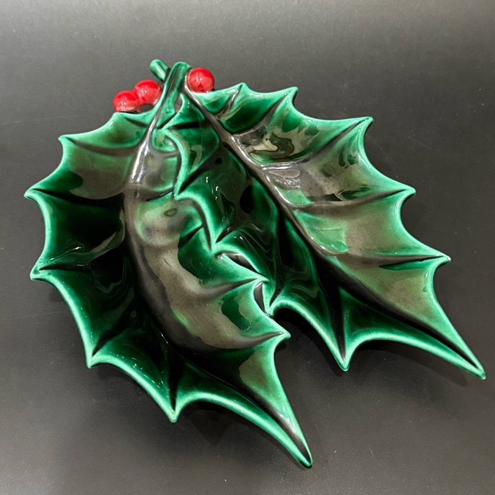 Vintage ATLANTIC MOLDS Ceramic Holly Leaf Christmas Candy Dish Nut Dish